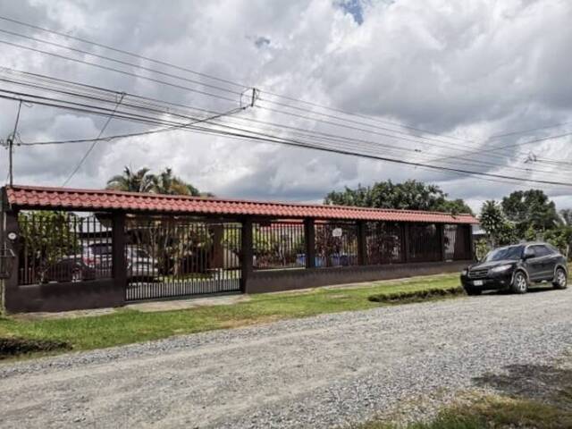 #2 - Casa para Venta en Perez Zeledon - SJ